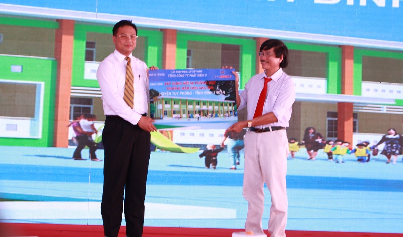 http://www.binhthuan.gov.vn/wps/wcm/connect/ee4847804c820215b187b7bd3920c72b/3/vinhtan.jpg?MOD=AJPERES&CACHEID=ee4847804c820215b187b7bd3920c72b/3